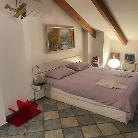 Indipendenza 58 * Boloňa